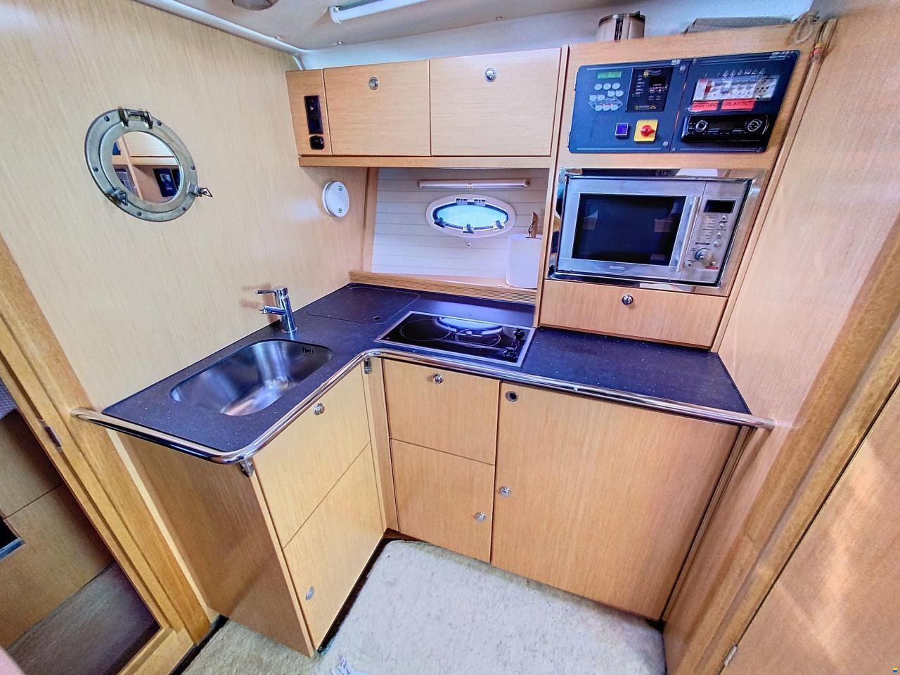 Bavaria 37 Sport