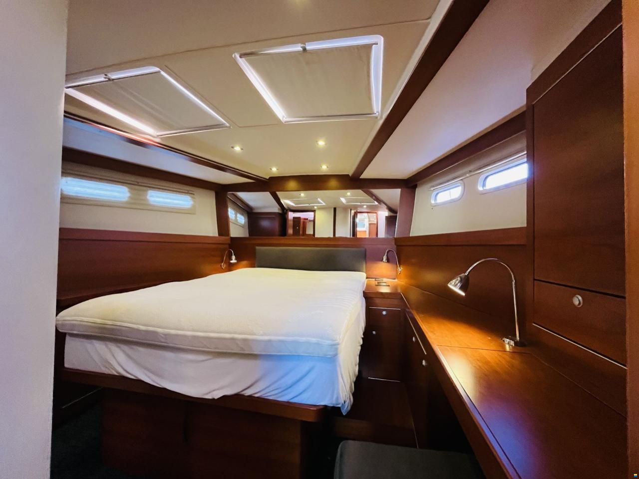 Hanse 545