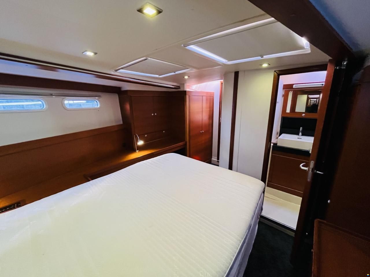 Hanse 545