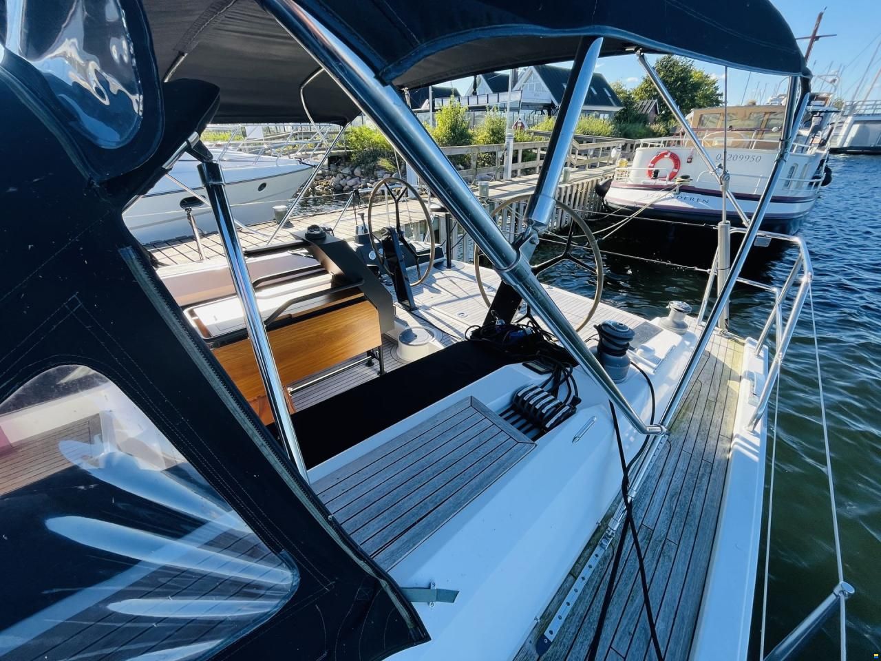 Hanse 545