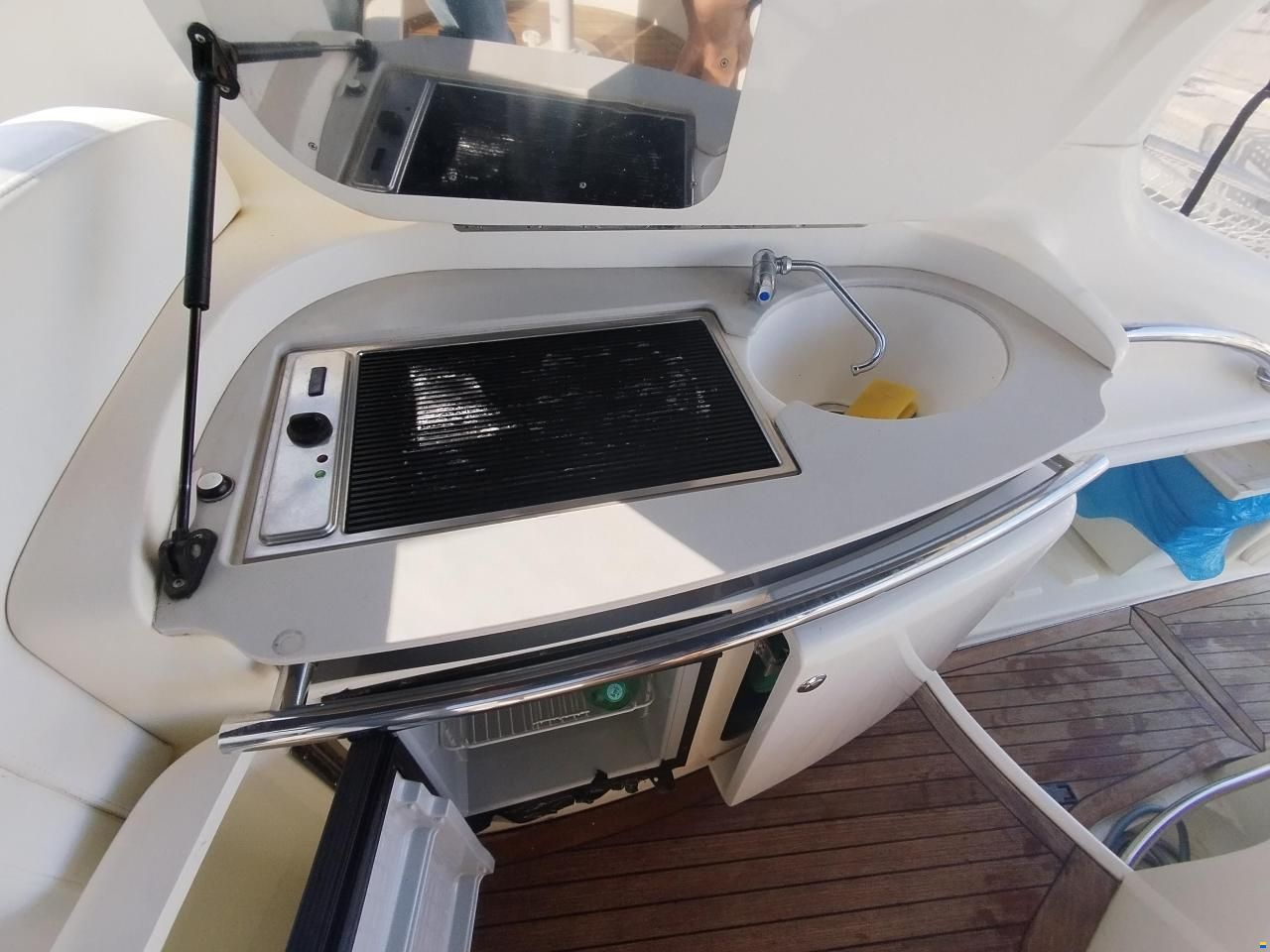 Atlantis 42