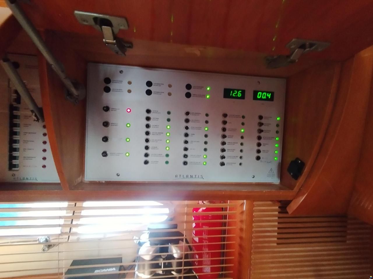 Atlantis 42