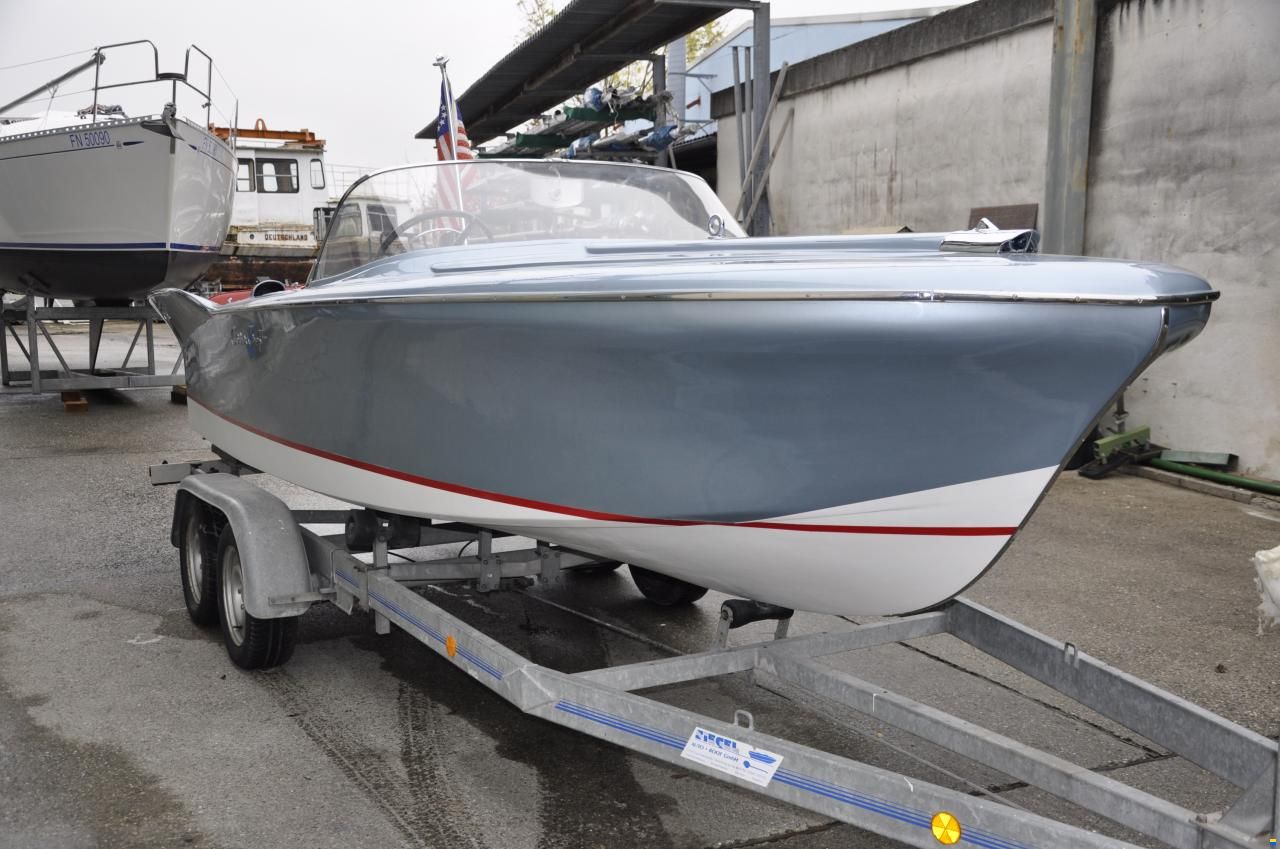 Chris Craft Silver ARROW