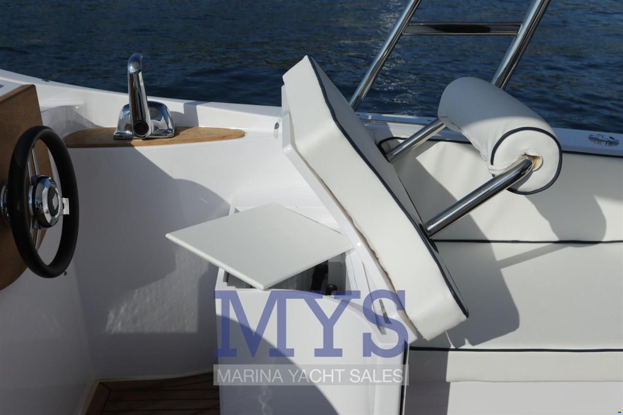 Cantiere Ma.Mi Ma.Mi 28 T Top