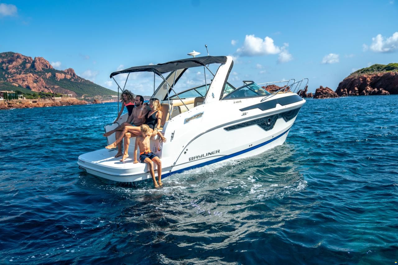 Bayliner Ciera 8