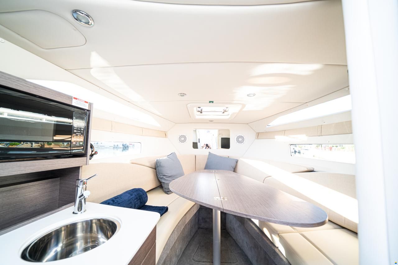 Bayliner Ciera 8