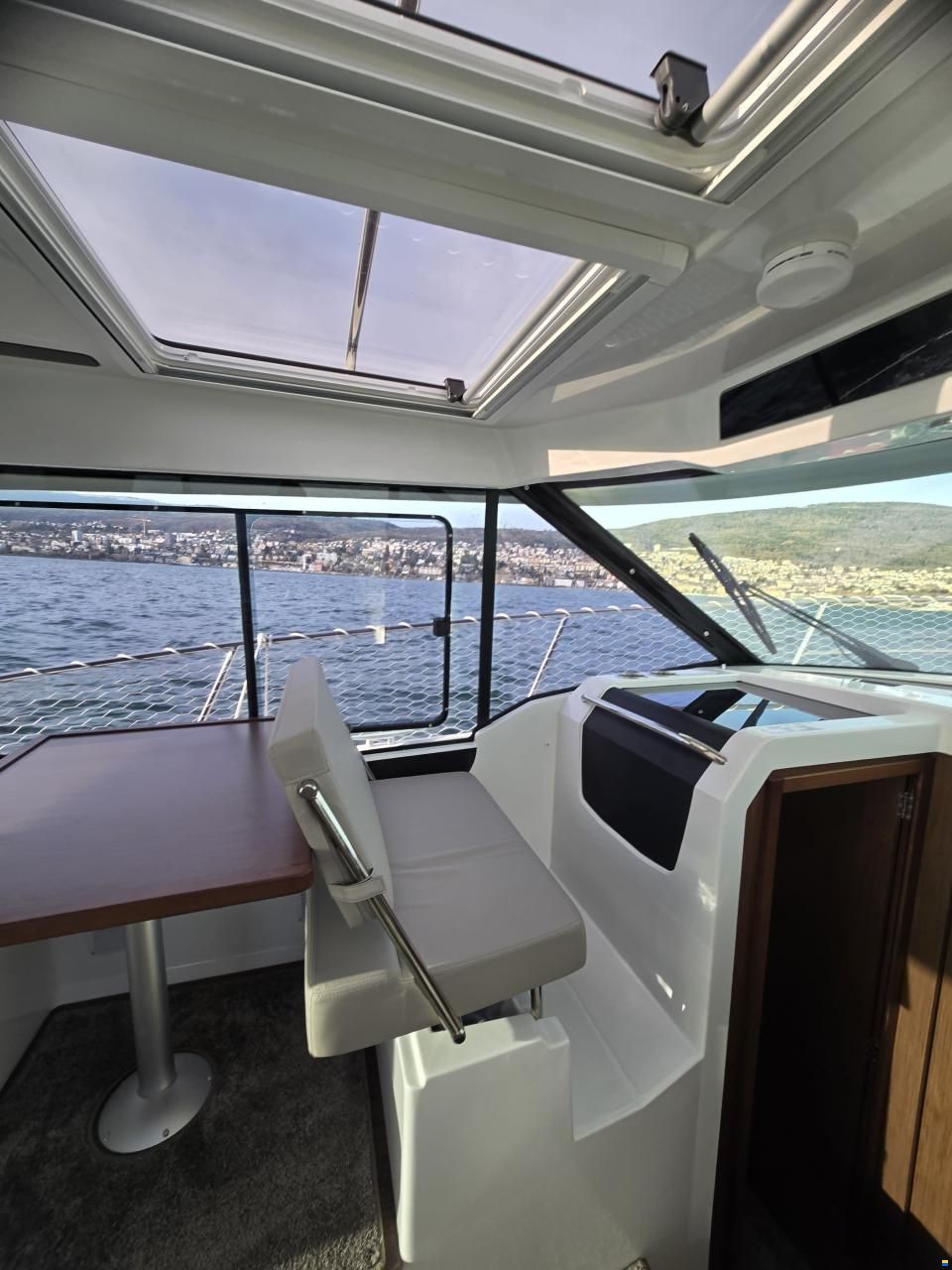 Jeanneau Merry Fisher 895