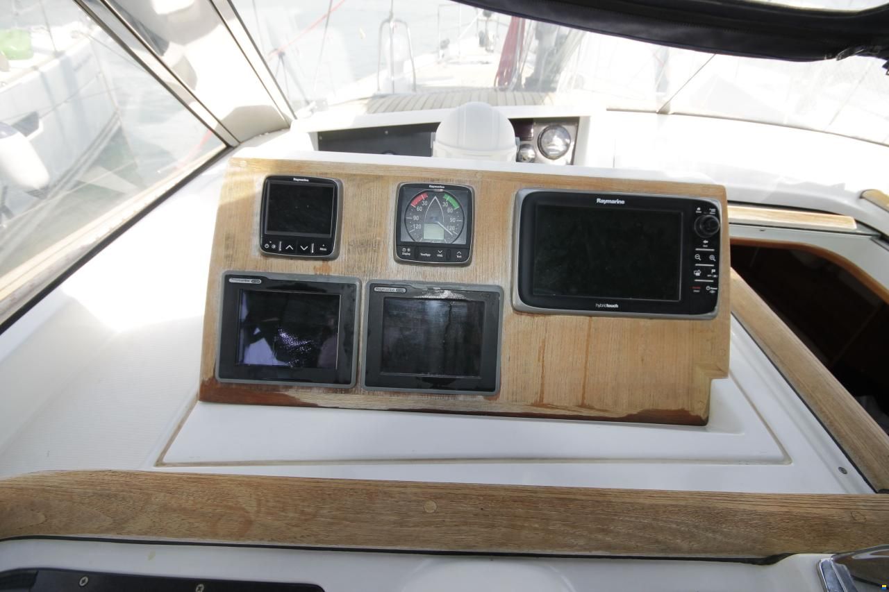Beneteau 57