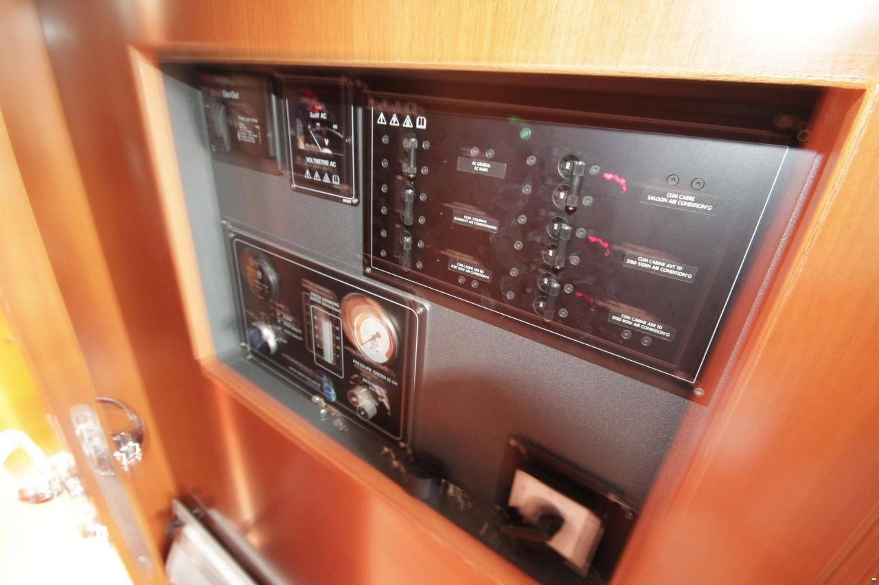 Beneteau 57