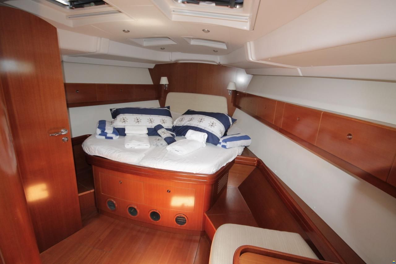Beneteau 57