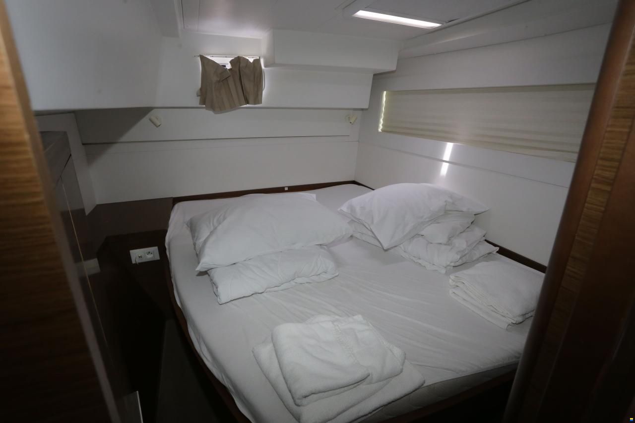 Lagoon 40