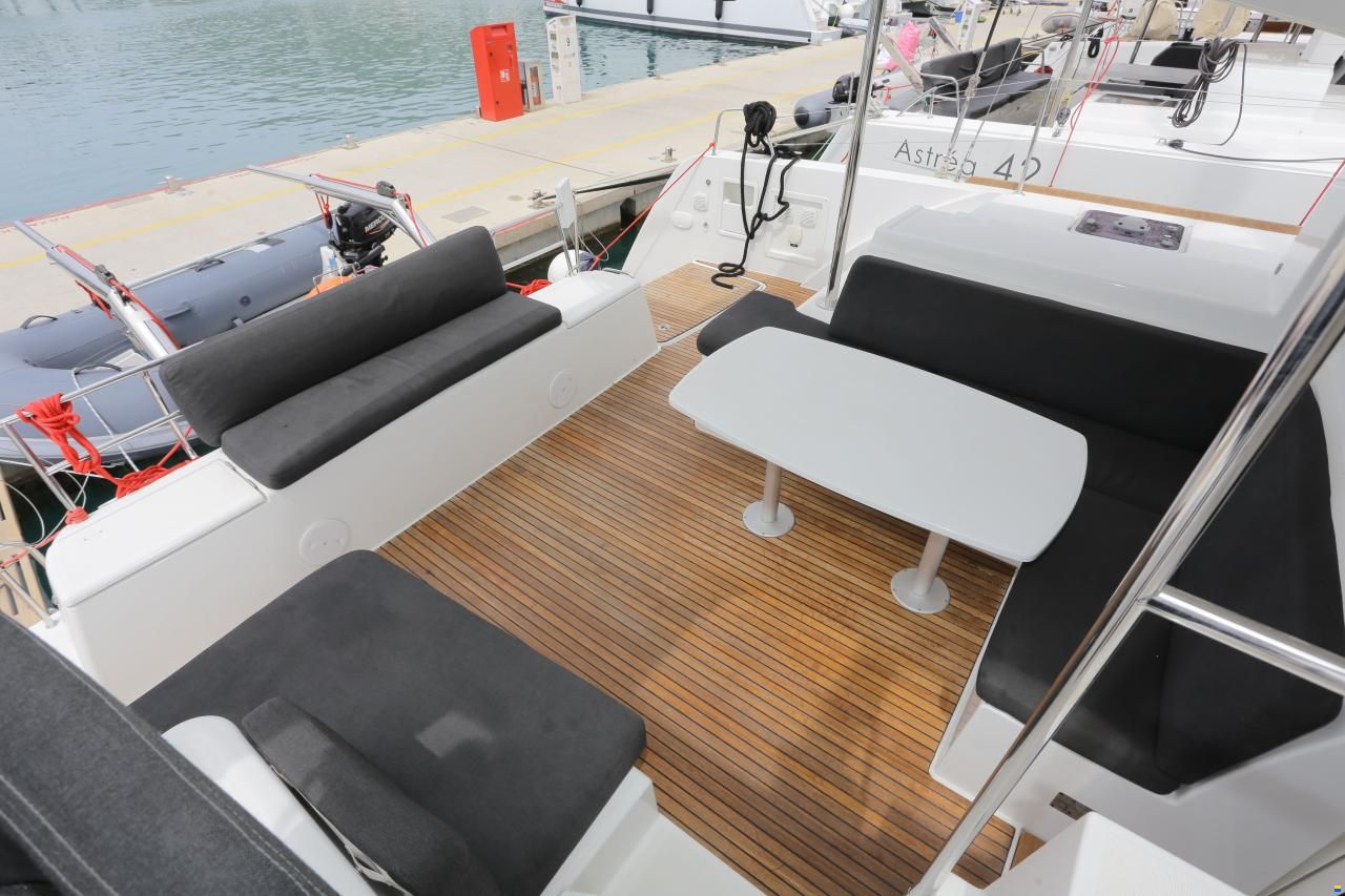 Lagoon 40