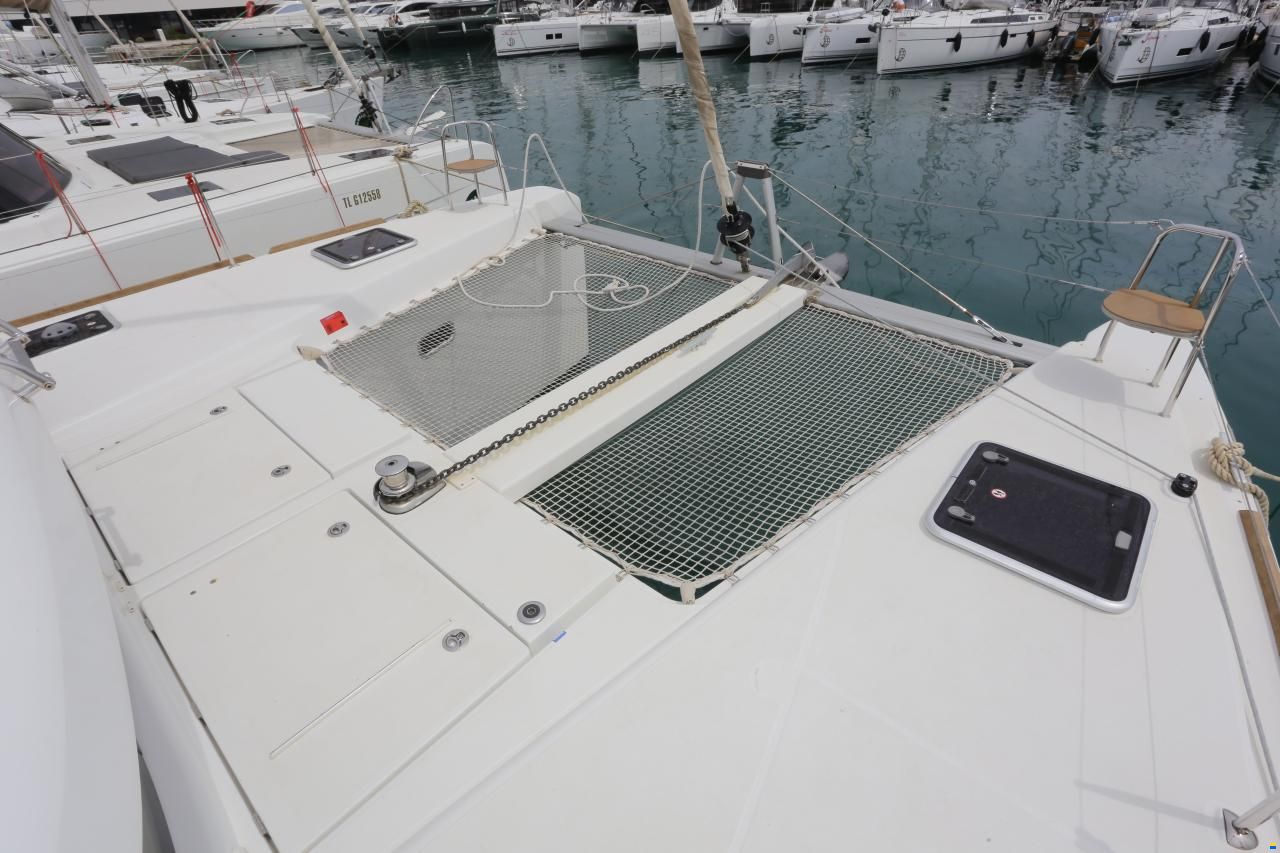 Lagoon 40