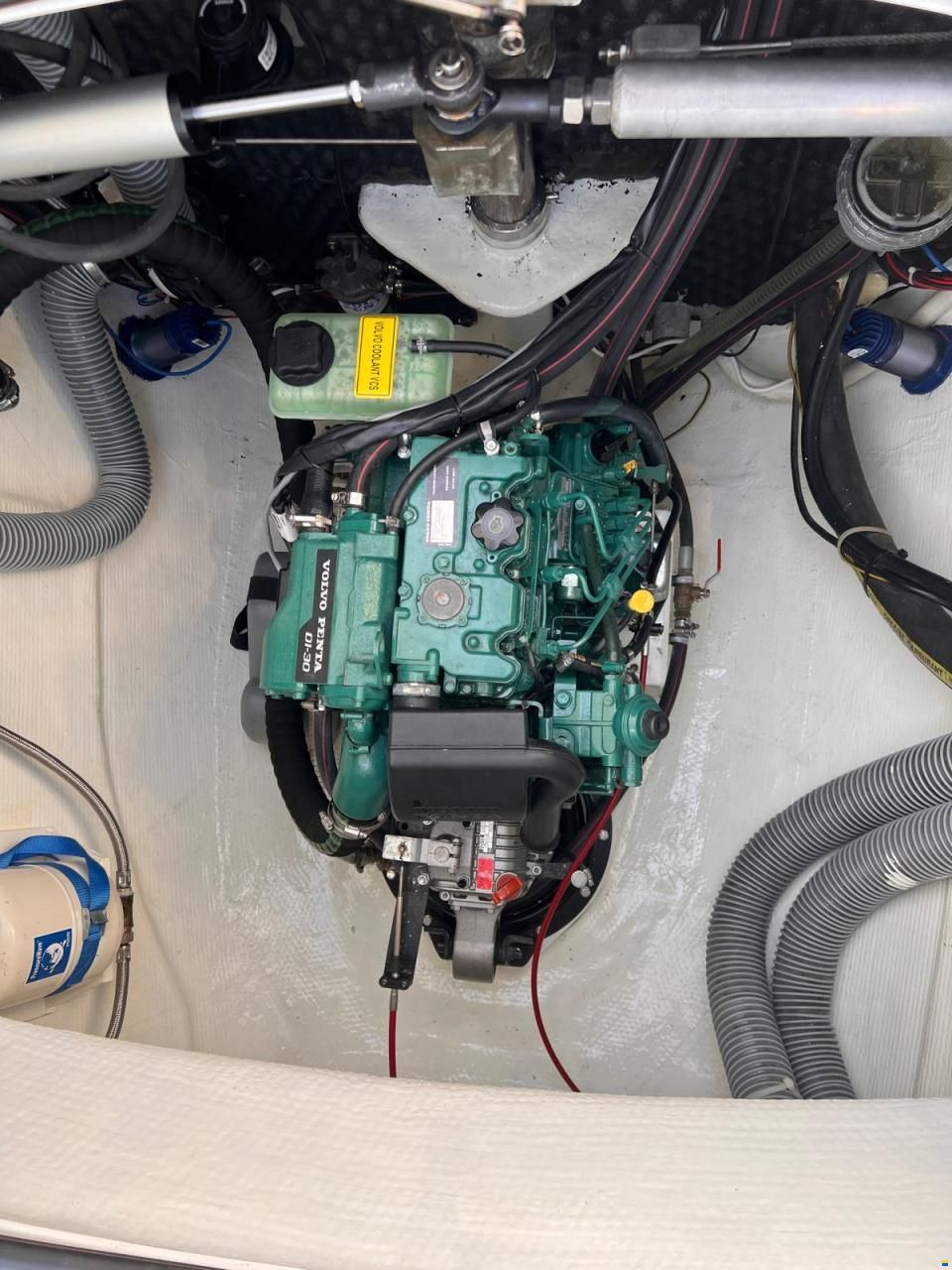 Lagoon 380
