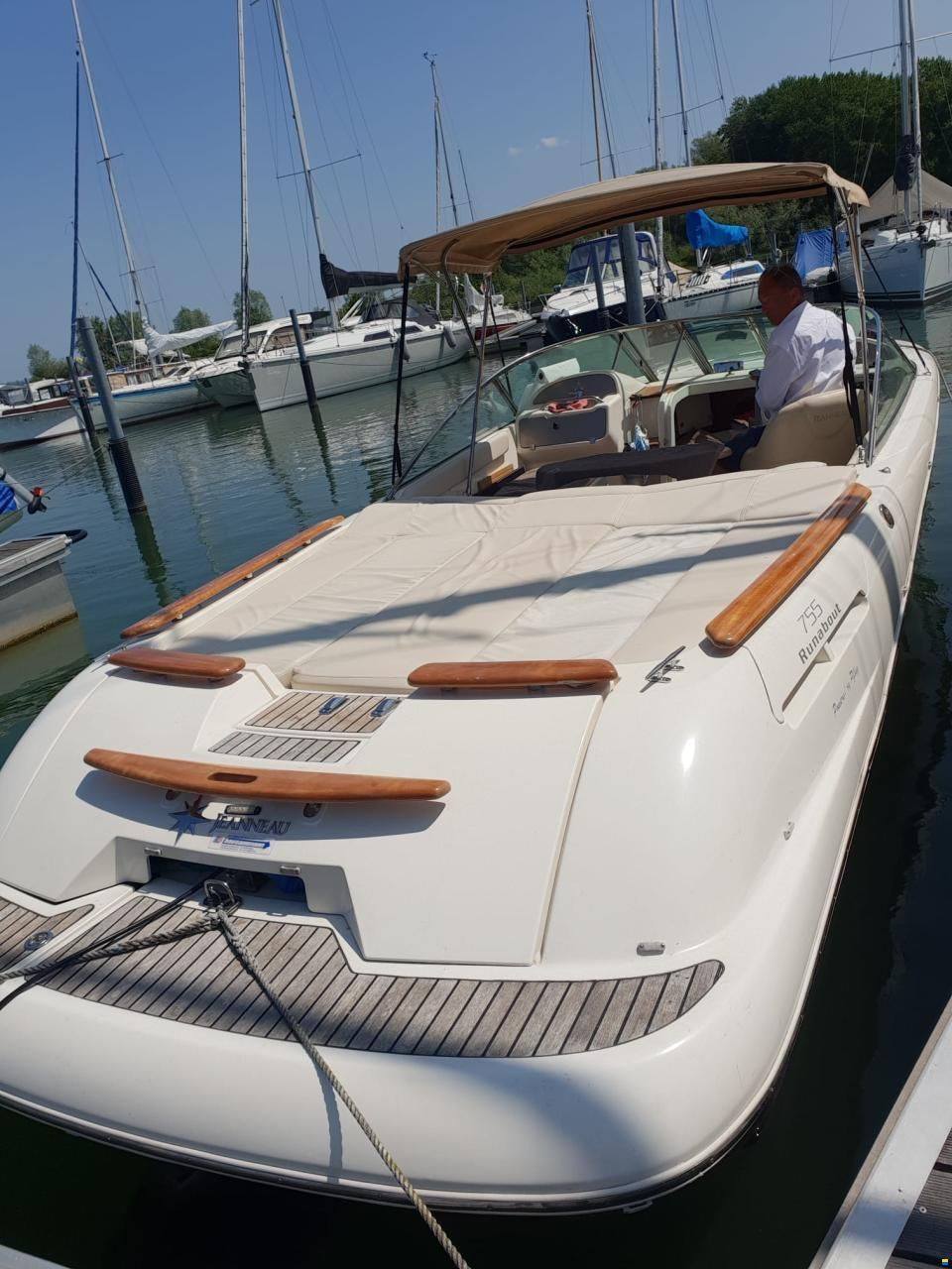 Jeanneau Runabout 755