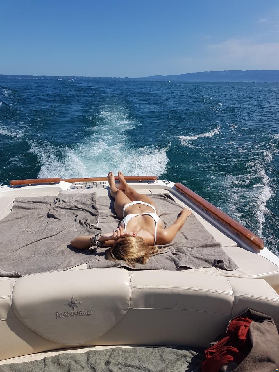 Jeanneau Runabout 755