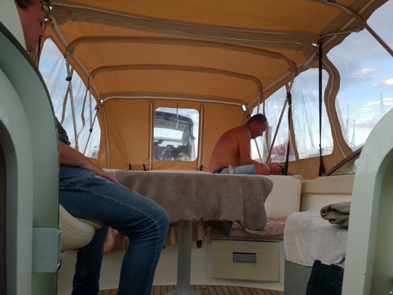 Jeanneau Runabout 755