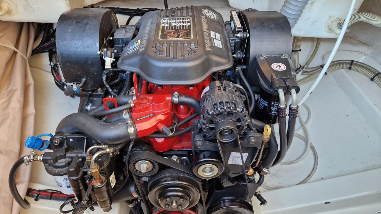 Jeanneau Runabout 755