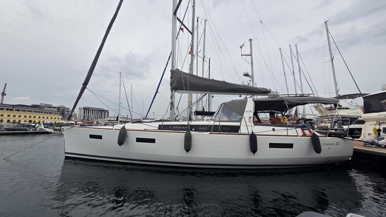 Beneteau Oceanis 41