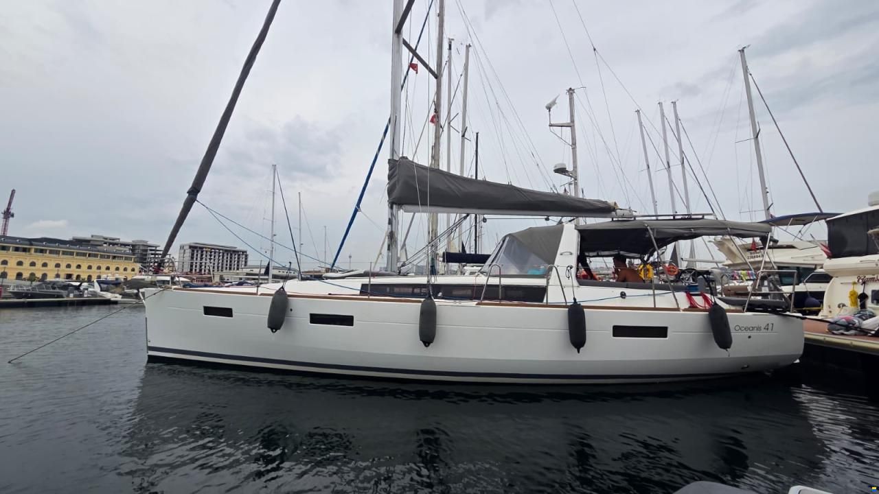 Beneteau Oceanis 41