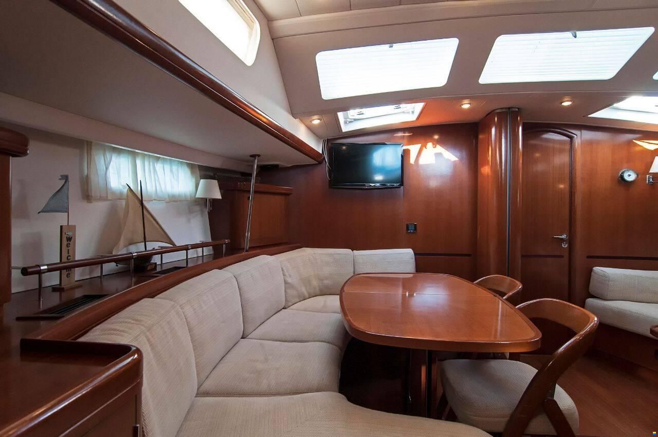 Beneteau 57