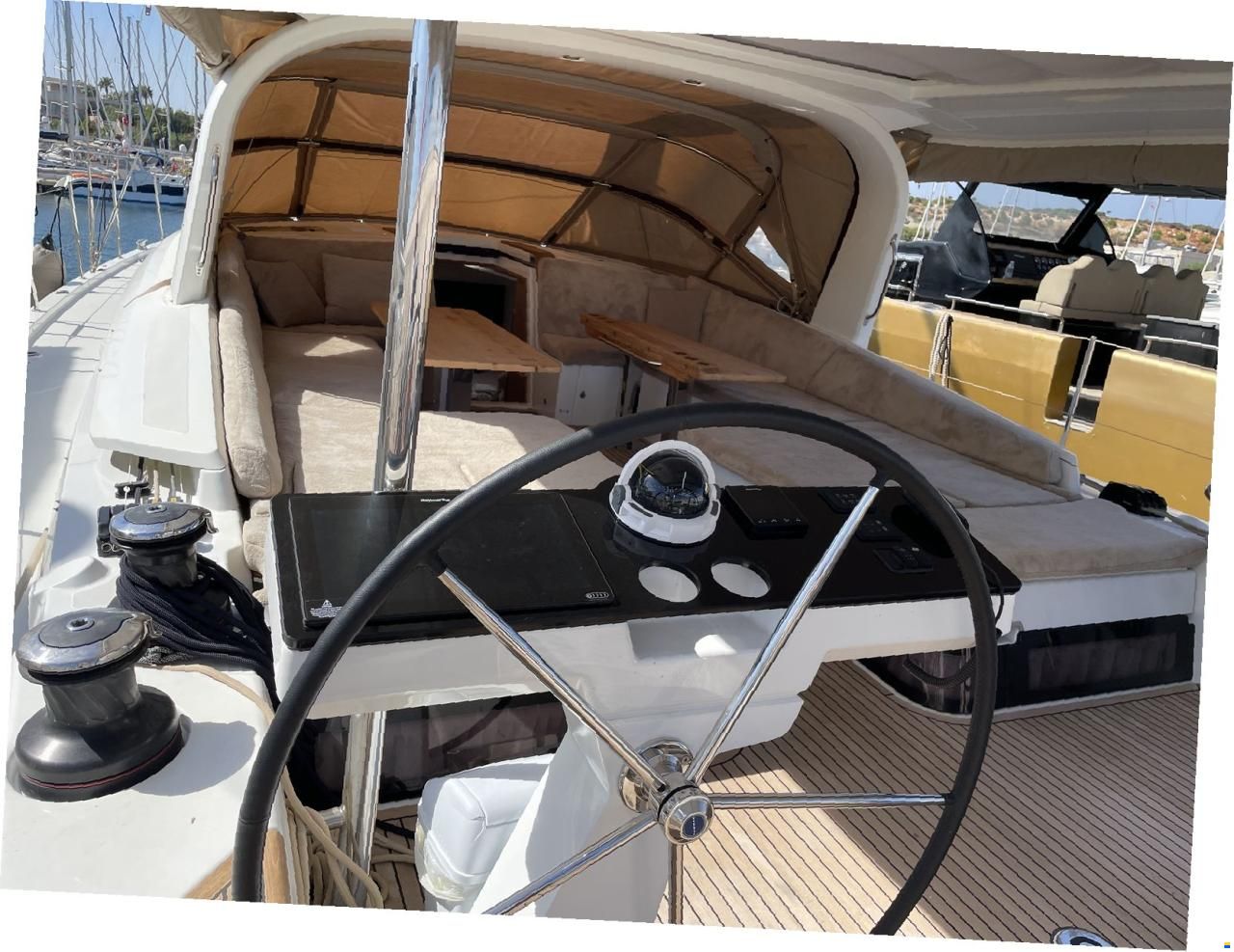 Jeanneau 65