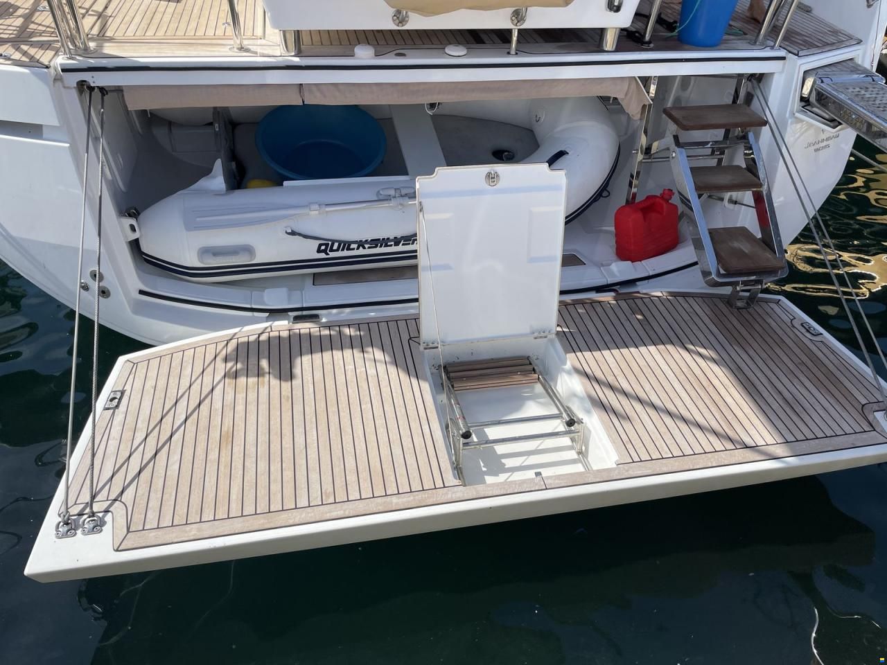 Jeanneau 65