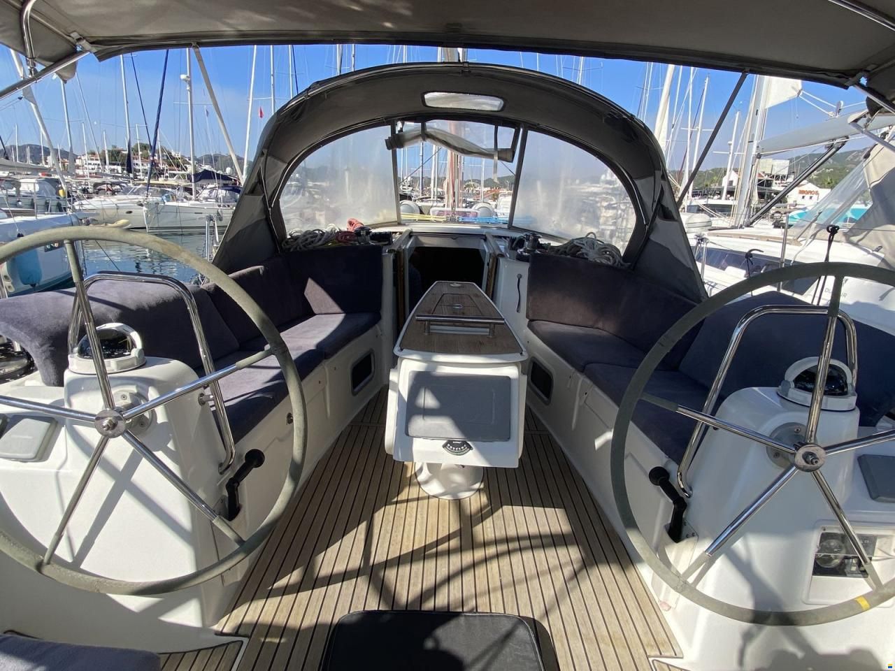 Beneteau Oceanis 43