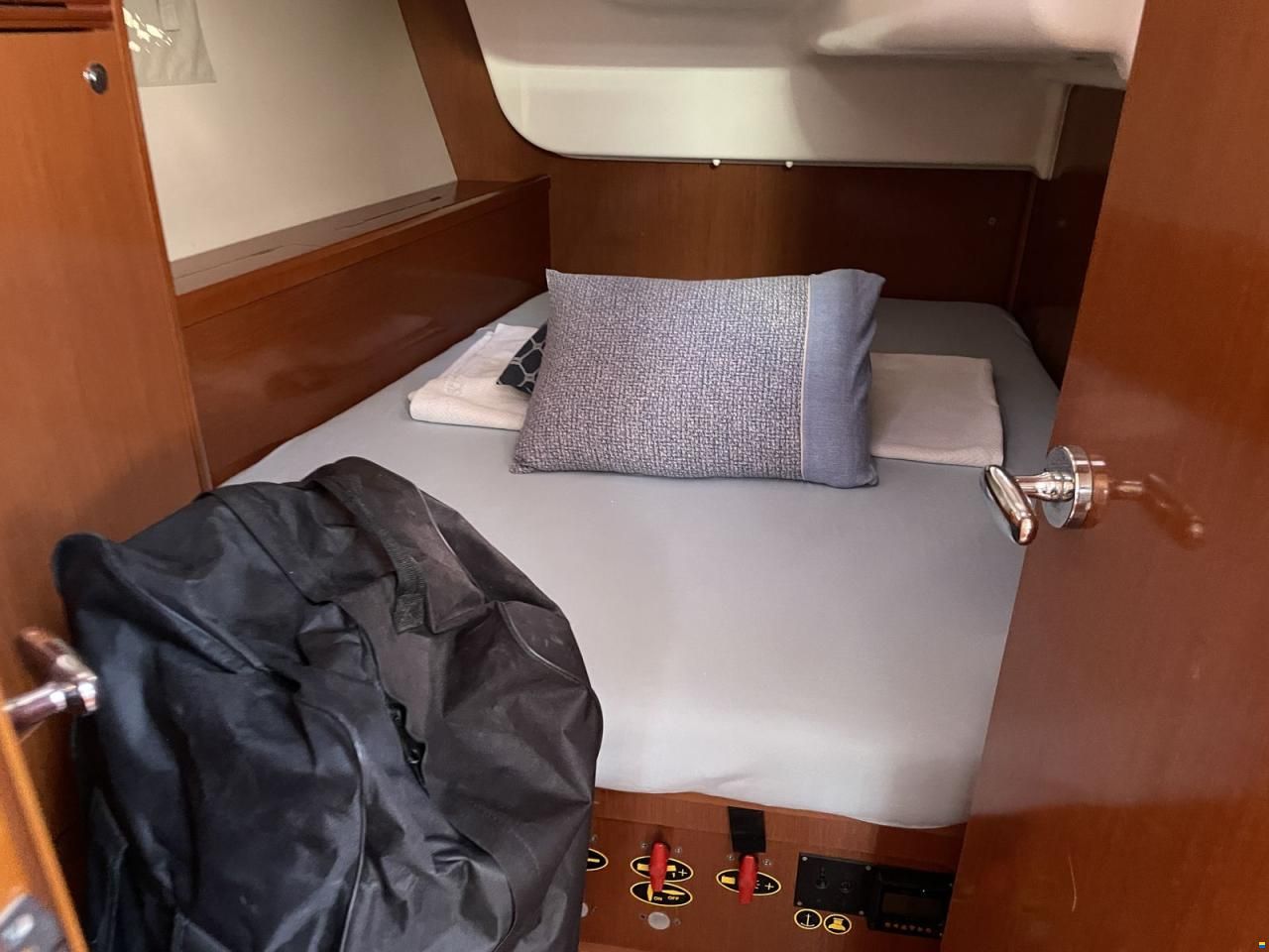Beneteau Oceanis 43