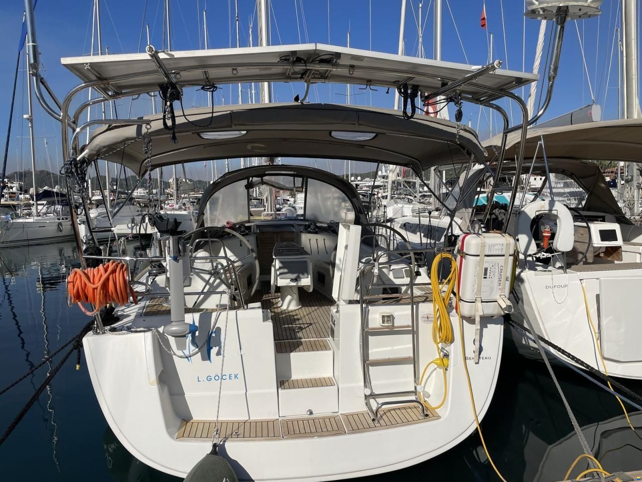 Beneteau Oceanis 43