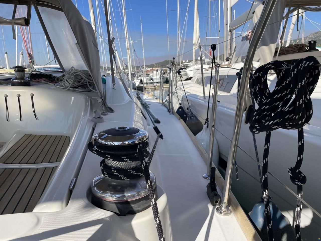 Beneteau Oceanis 43
