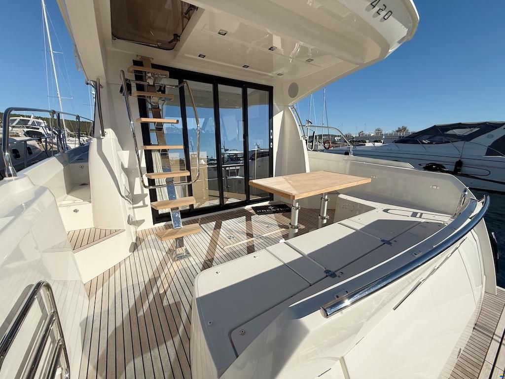 Prestige 420
