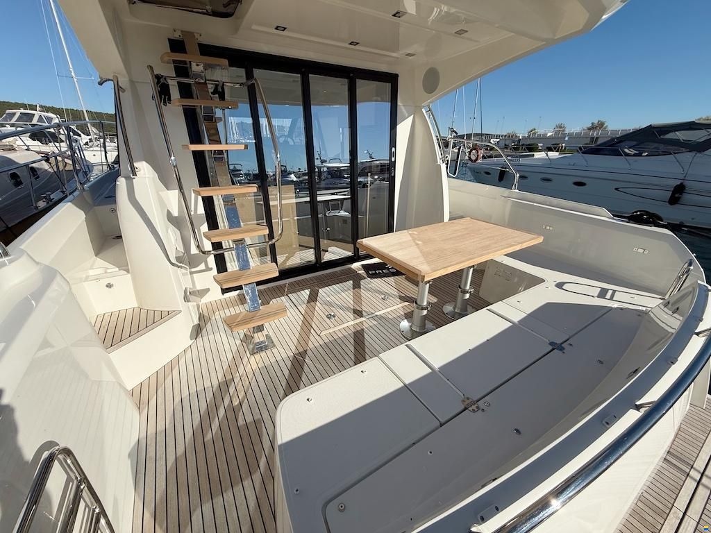 Prestige 420