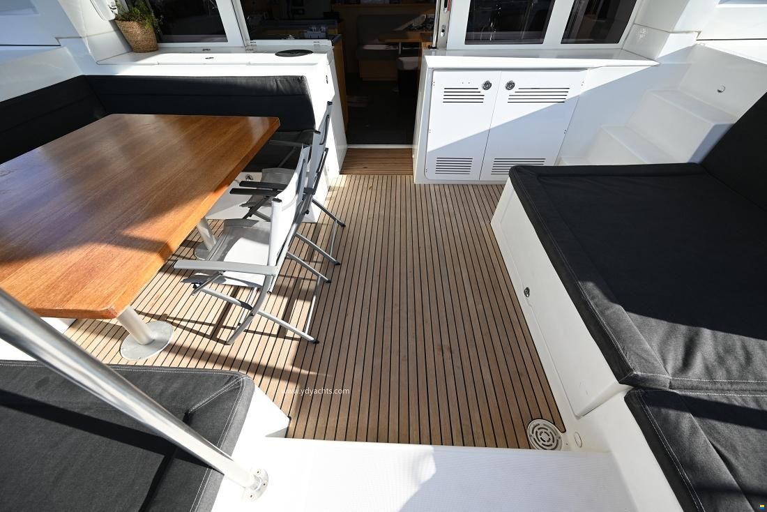 Lagoon 450 F