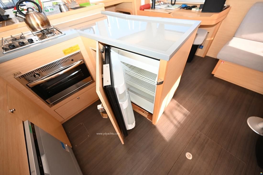 Lagoon 450 F