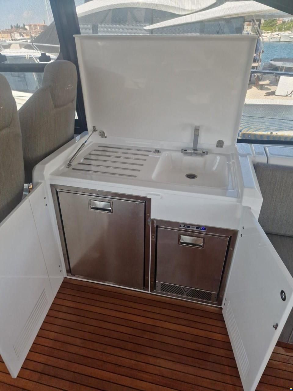 Azimut 51