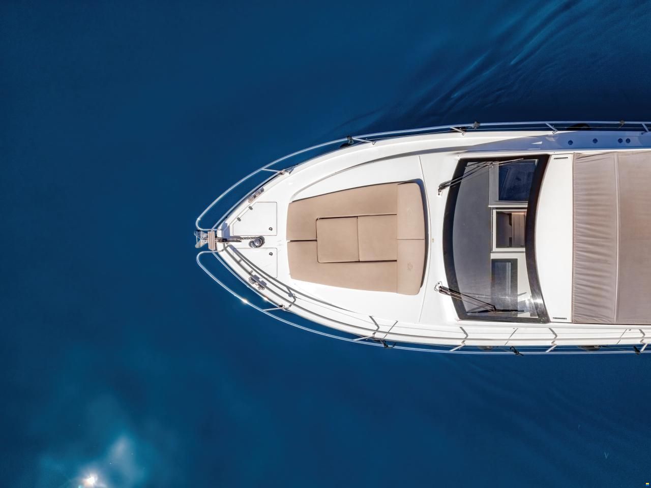 Sealine S335