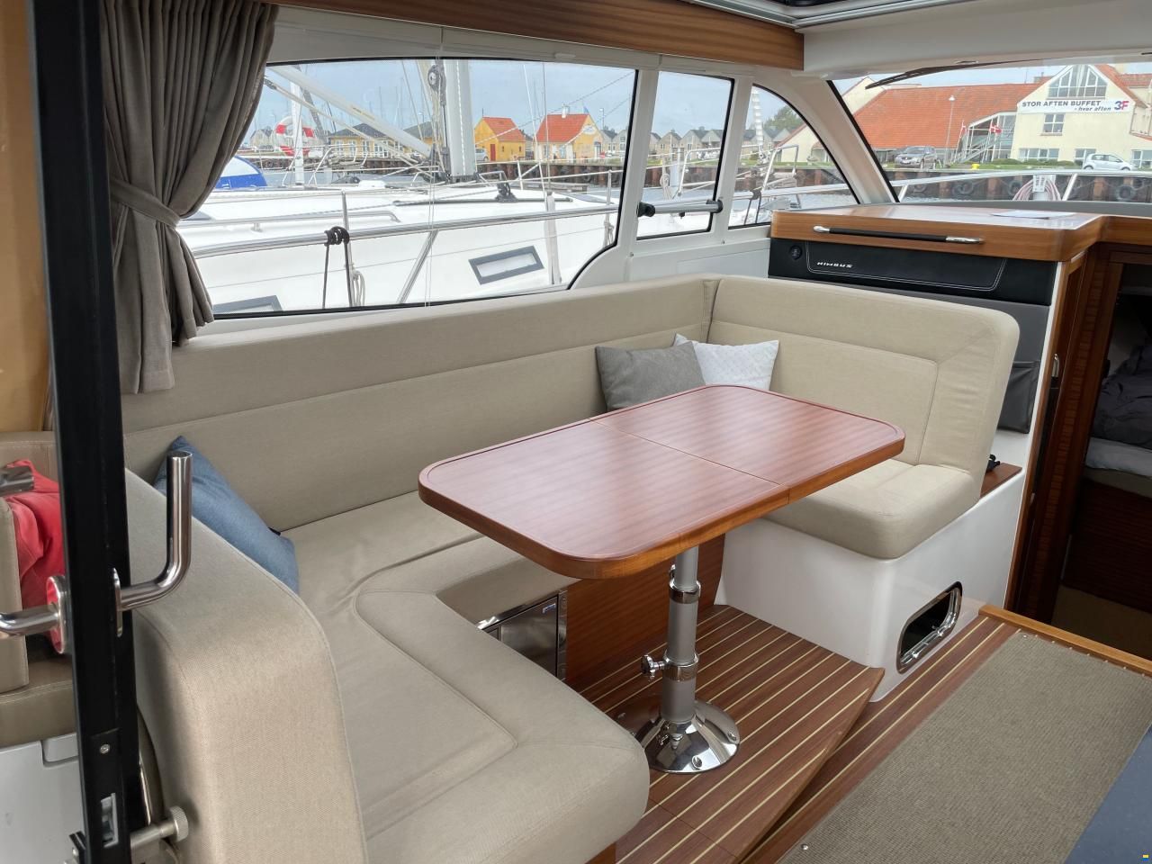 Nimbus 365 Coupe