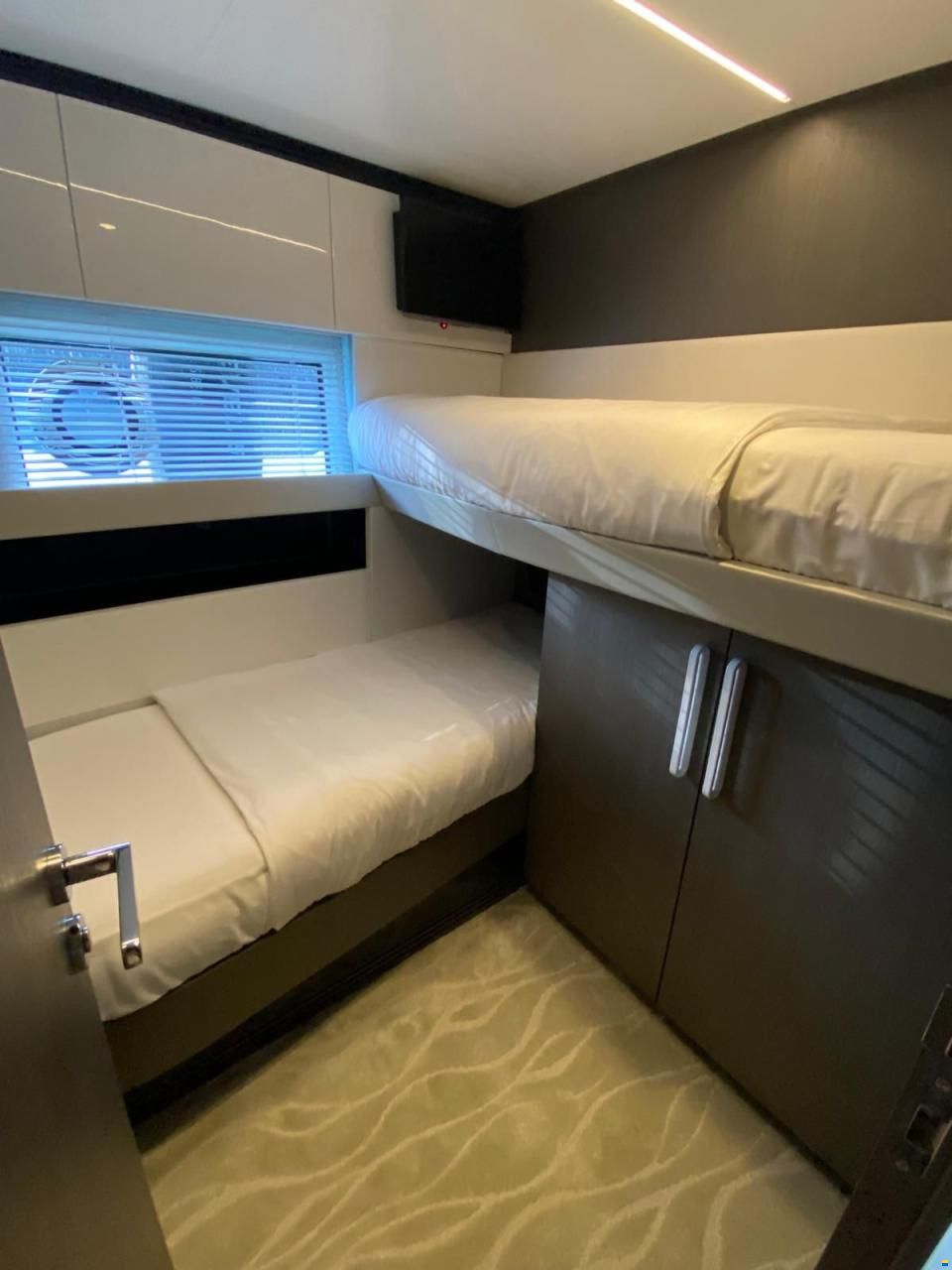 Azimut S7