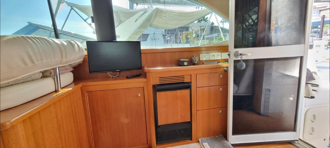 RIVIERA MARINE RIVIERA 40