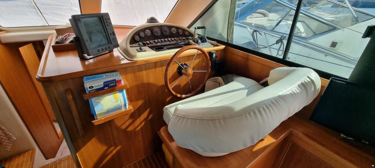 RIVIERA MARINE RIVIERA 40