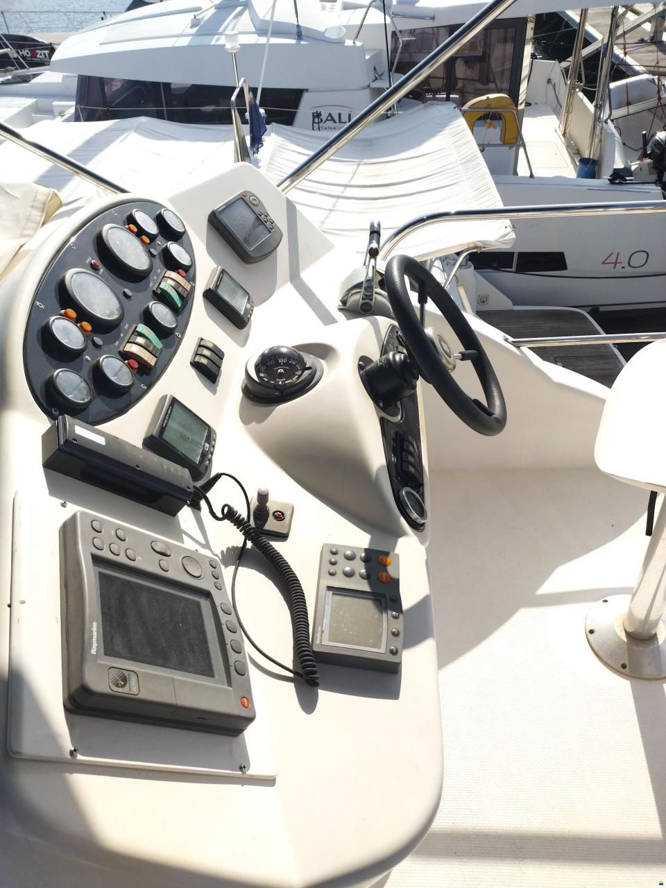 RIVIERA MARINE RIVIERA 40