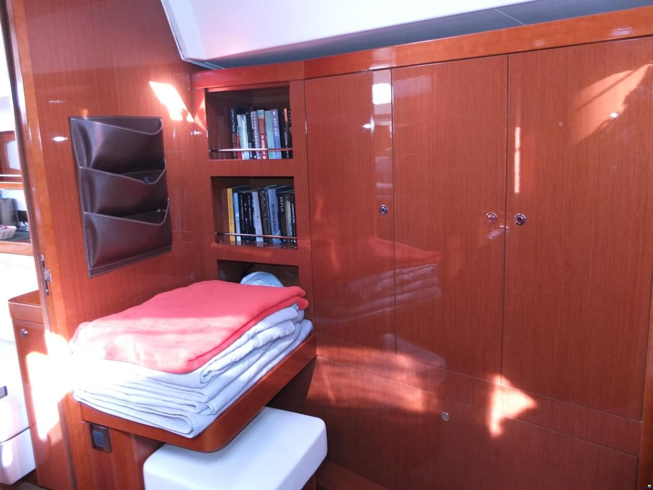 Beneteau Oceanis 60