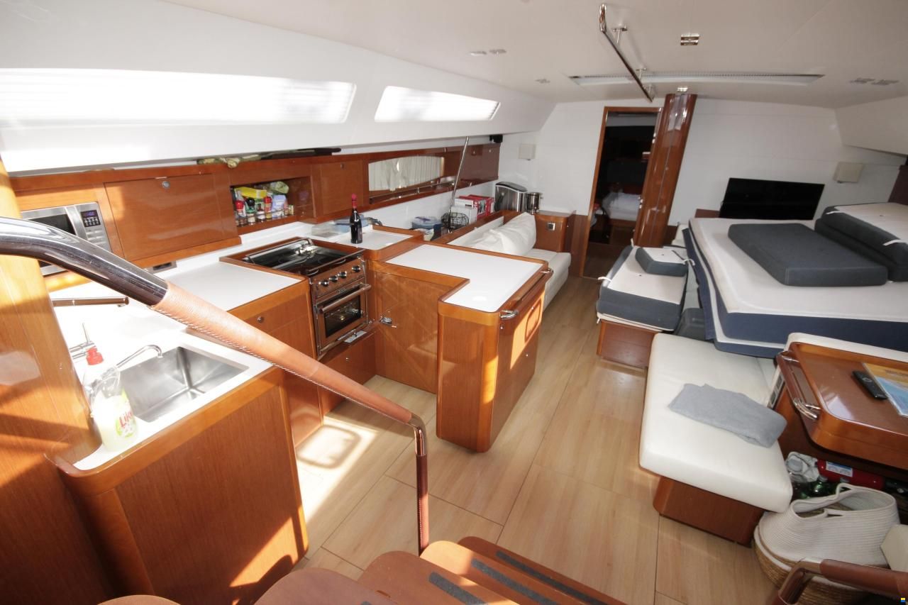 Beneteau Oceanis 60