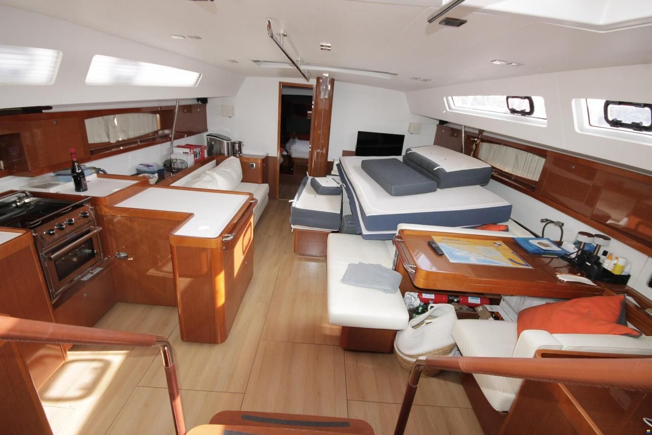 Beneteau Oceanis 60