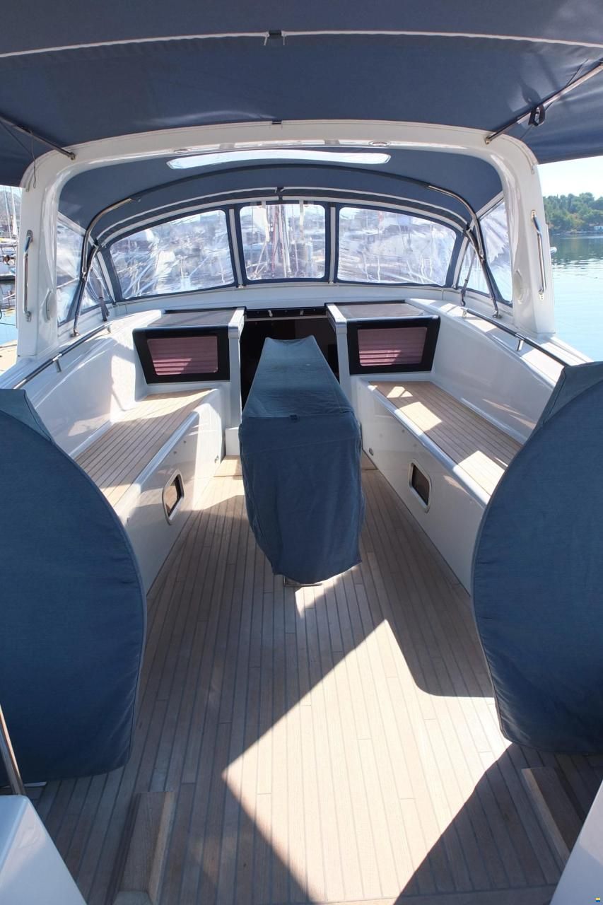 Beneteau Oceanis 60