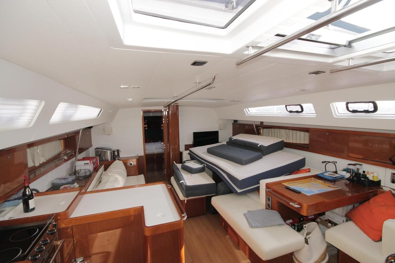 Beneteau Oceanis 60