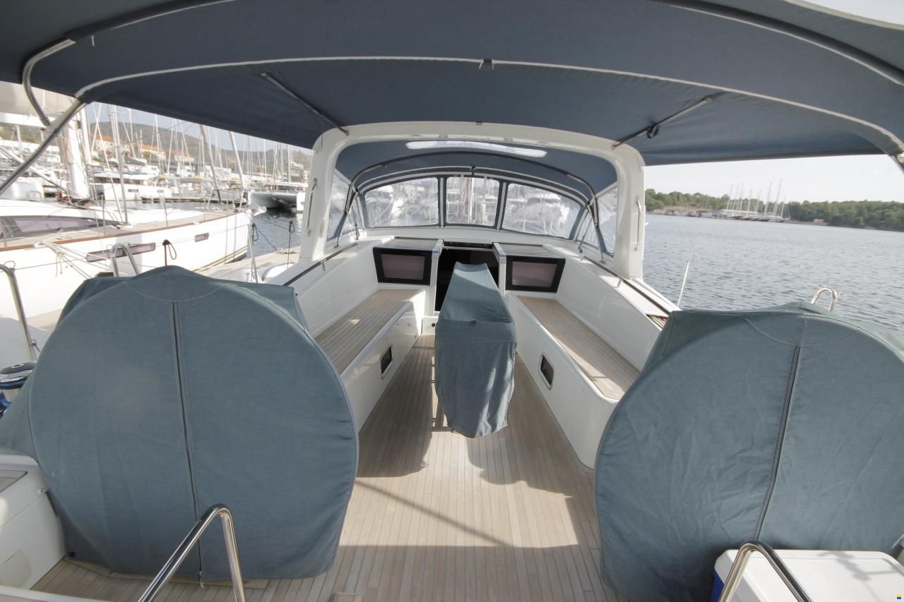 Beneteau Oceanis 60