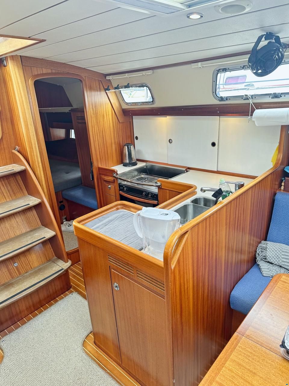 Hallberg-Rassy 412