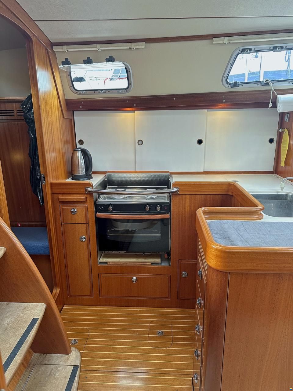 Hallberg-Rassy 412